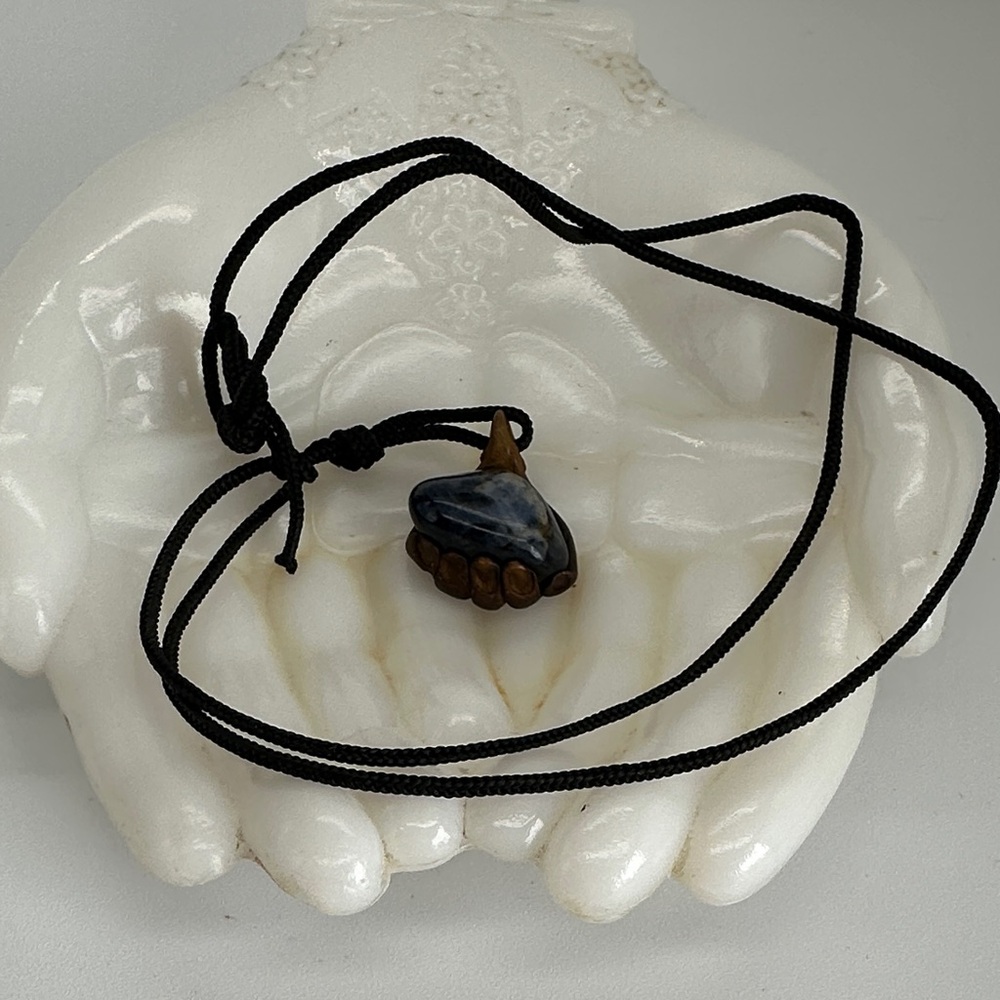 “HAND in “STONE” Handmade pottery Pendant with Dark Blue Stone - Picture 16 of 16